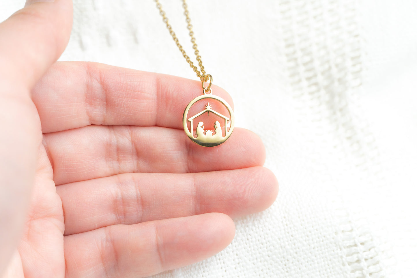 Golden Bethlehem star Nativity Scene Pendant Necklace