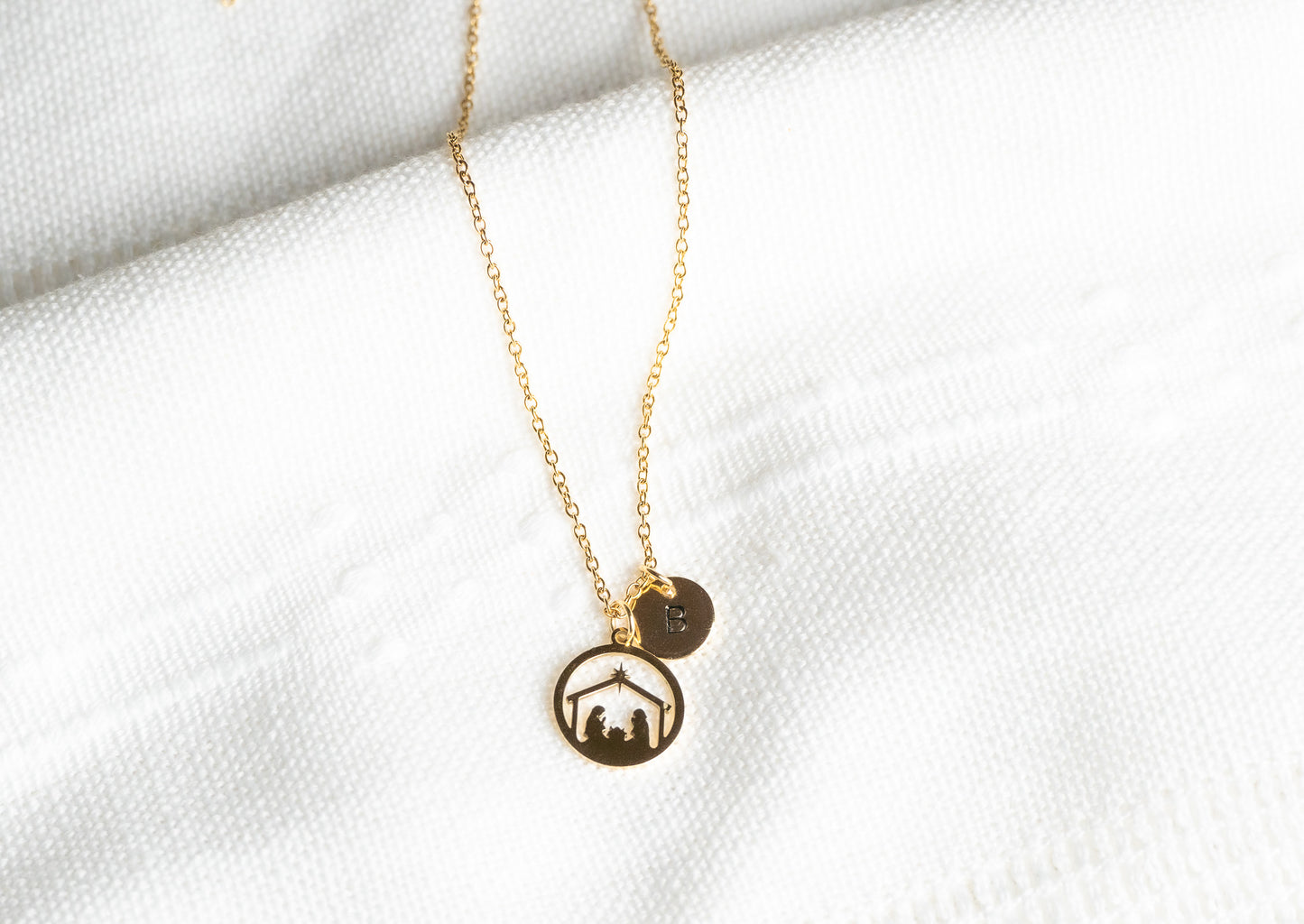 Golden Bethlehem star Nativity Scene Pendant Necklace