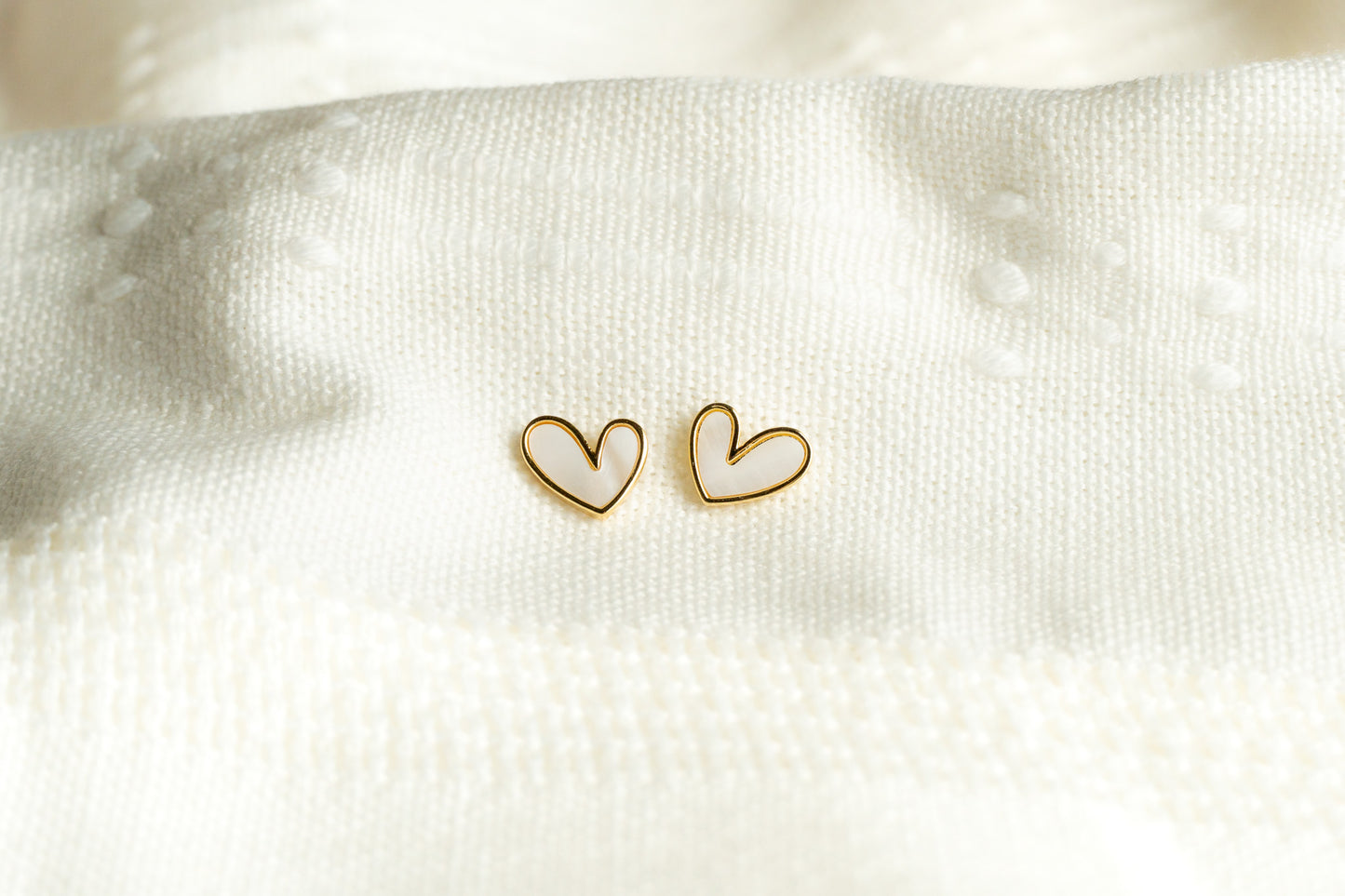 Natural Shell Heart Stud Earrings