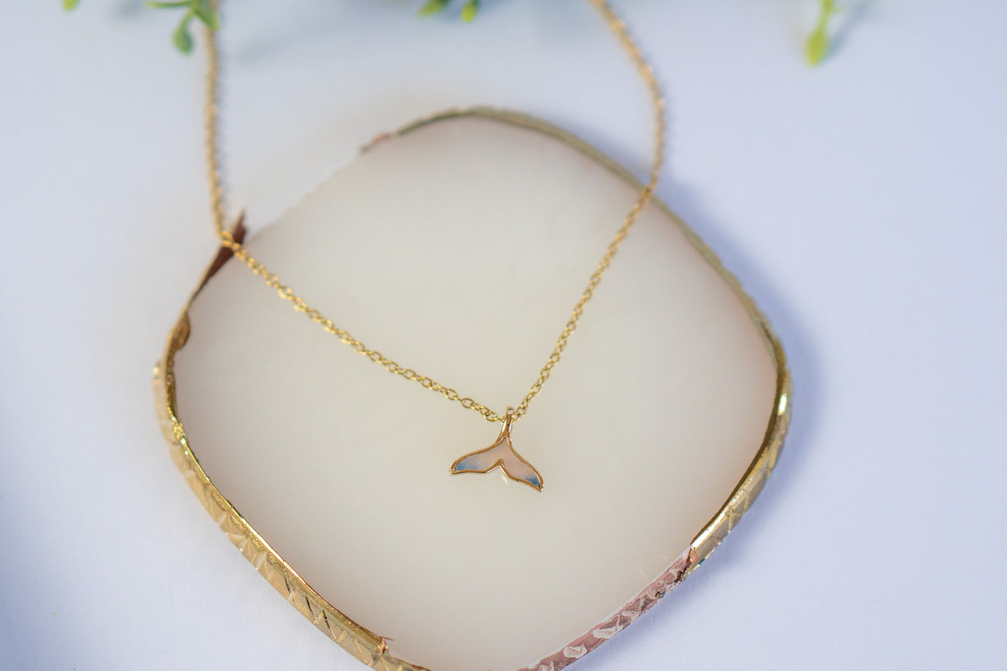 Dainty Whale Tale Necklace
