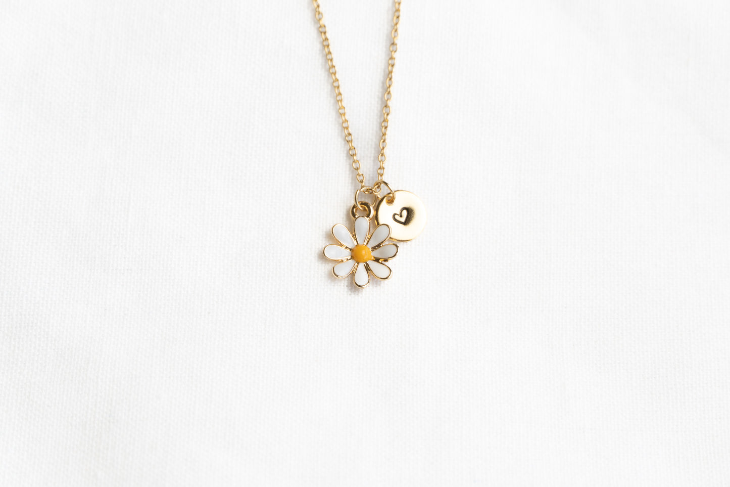 White Daisy Flower Necklace