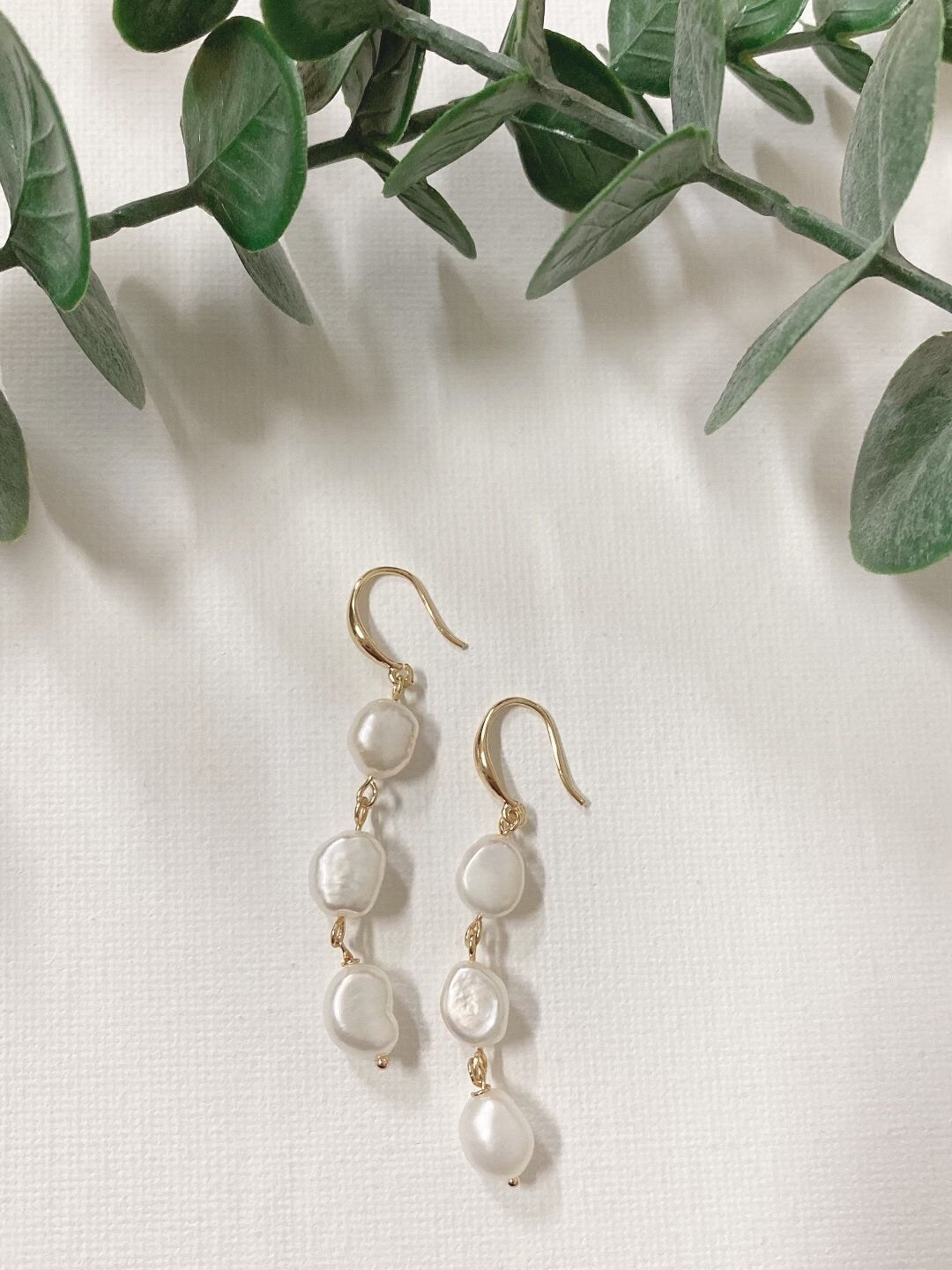 Baroque freshwater pearl dangle earrings