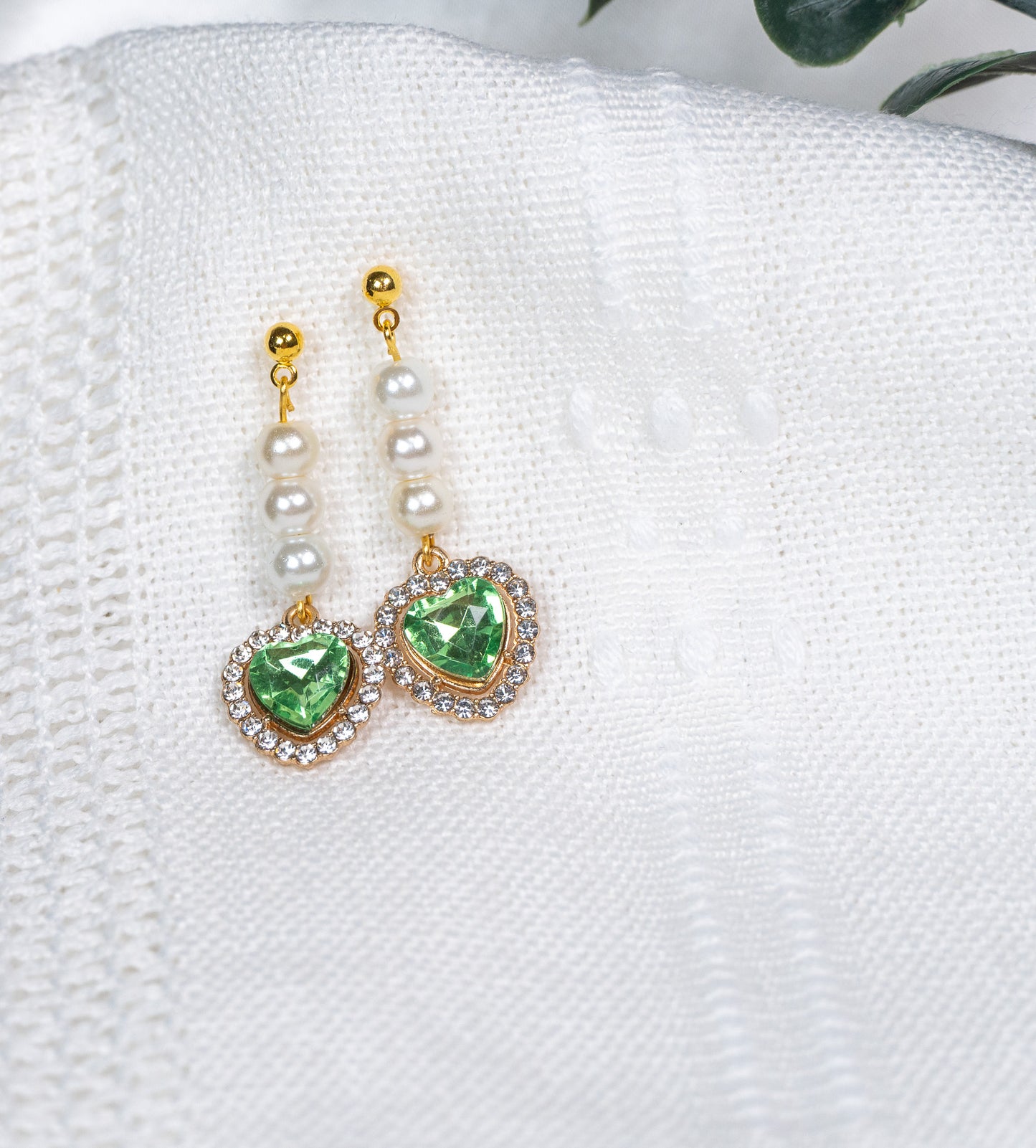 Green Heart Pearl Stud