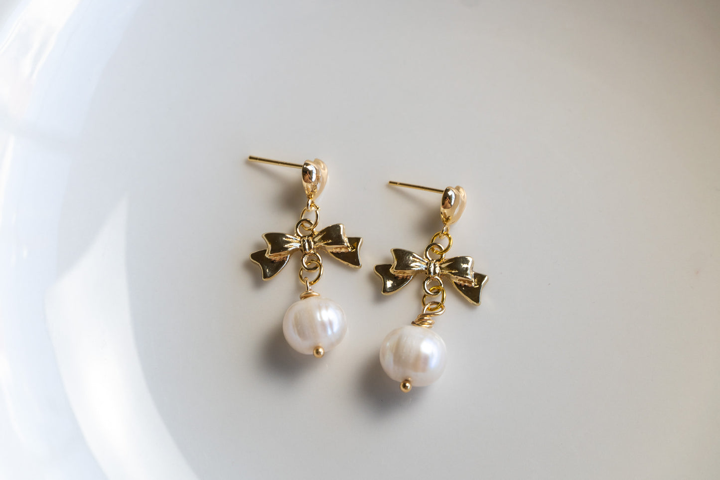 Pearl Drop Bowknot Earrings