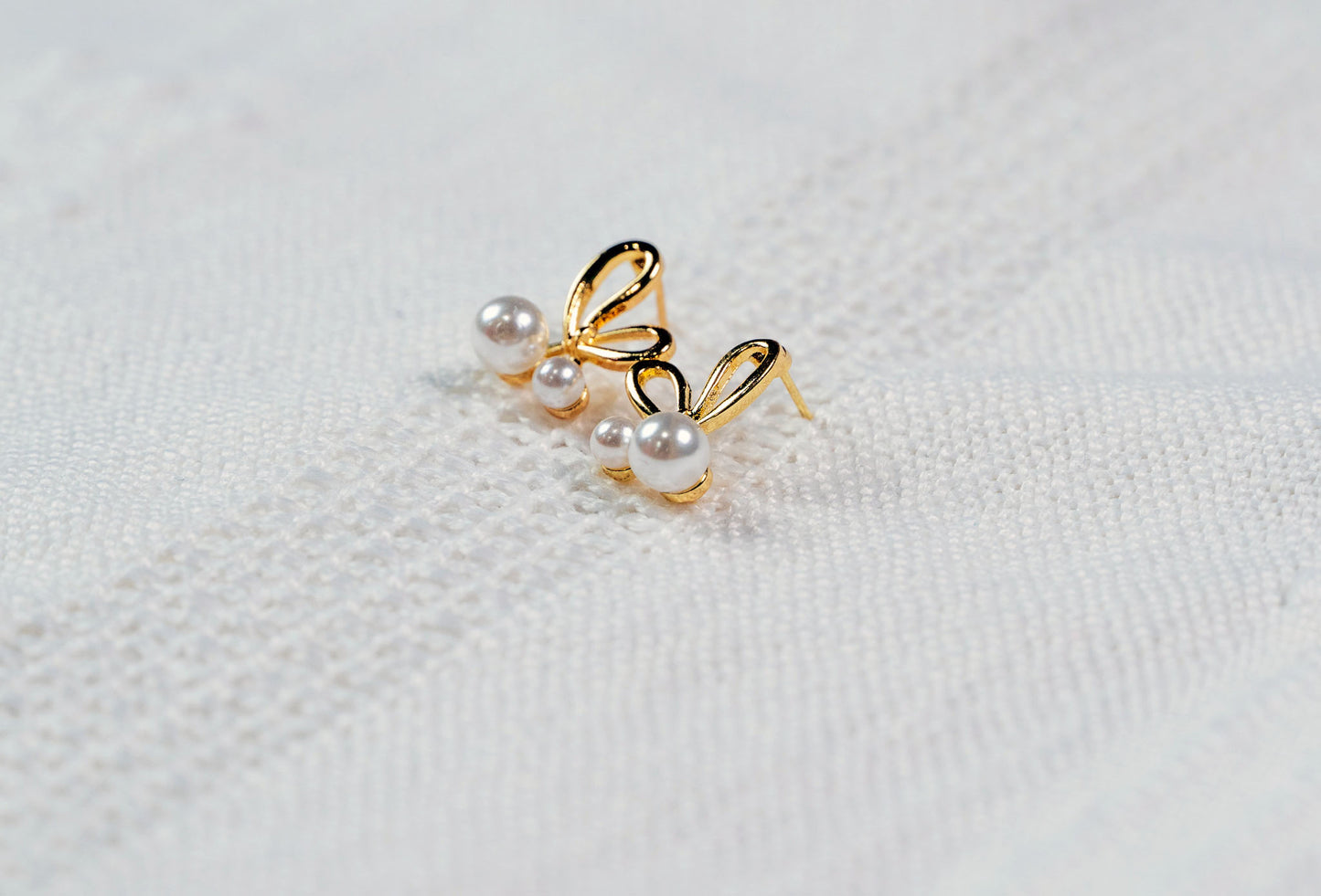 Cute Dainty Pearl Stud