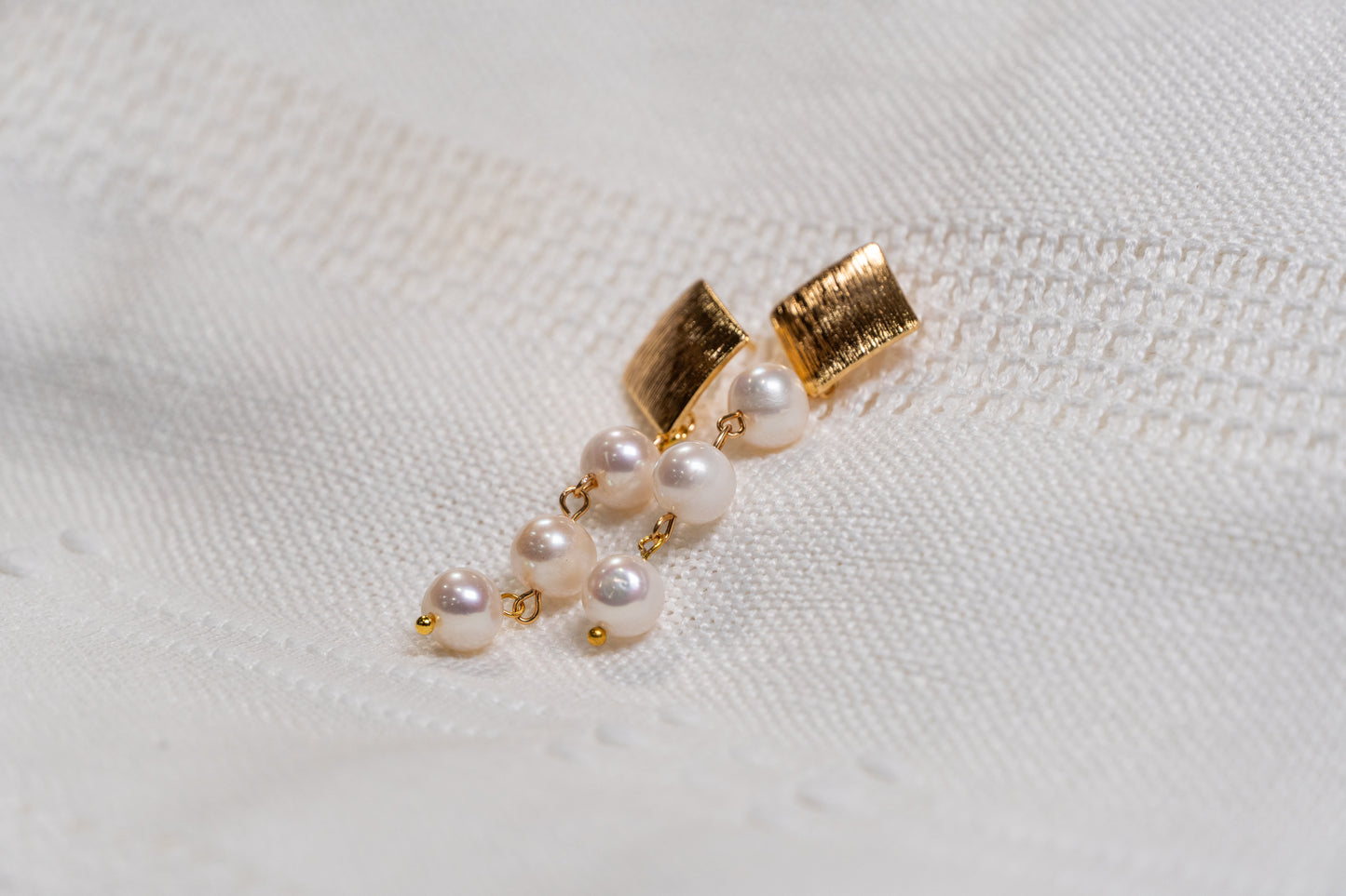 Rhombus Stud Pearl Drop