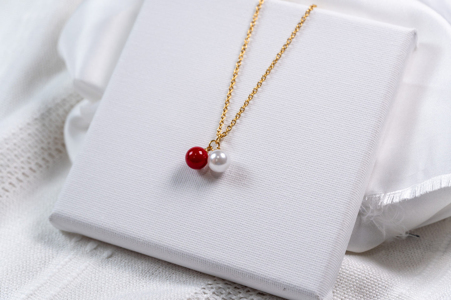 Red & White Pearl Necklace