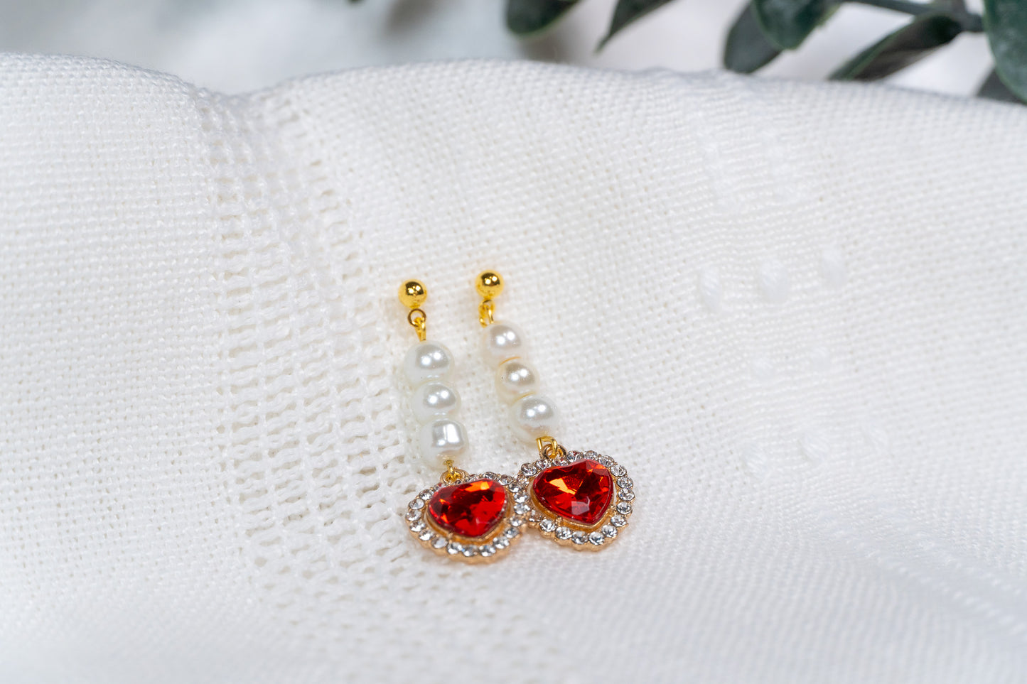 Red Heart Pearl Stud