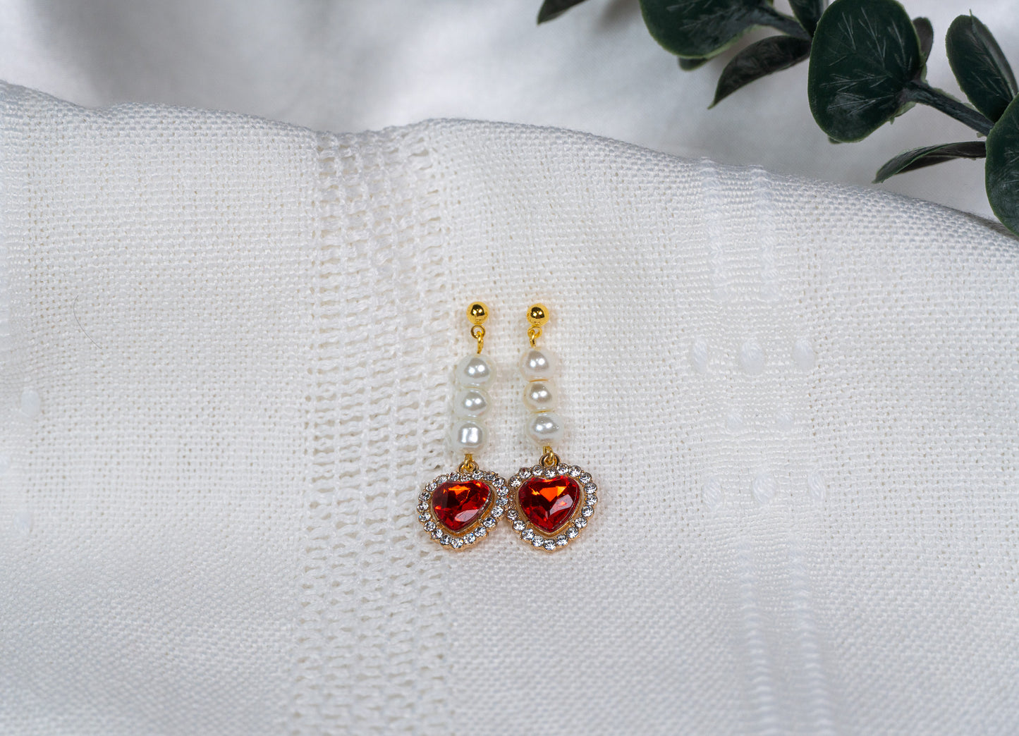 Red Heart Pearl Stud