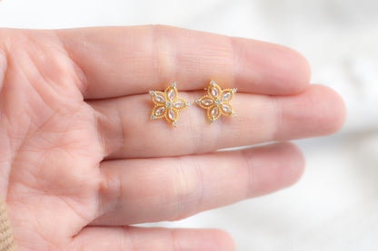 Snowflake Stud in Sterling Silver or Gold