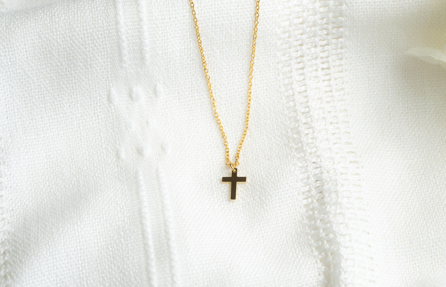 Small Gold Cross Pendant Necklace