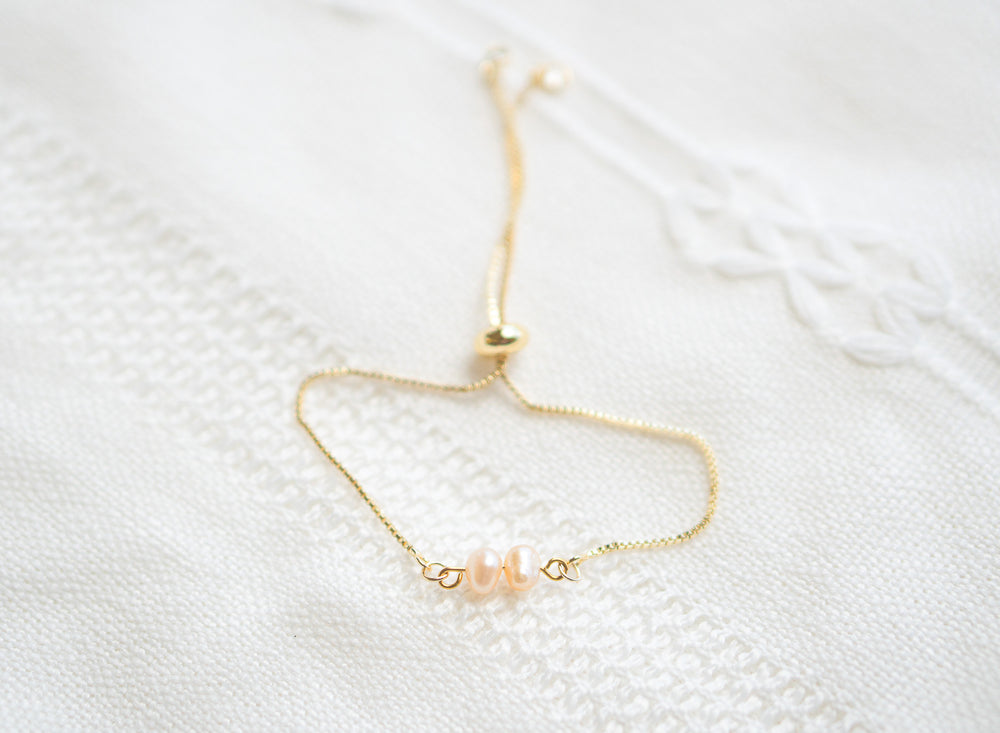 Natural Freshwater Dainty Peach Pearl Bracelet,