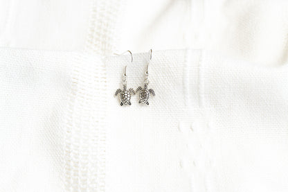 Small turtle dangle earrings