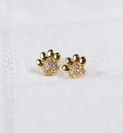 Dainty Dog Paw Stud