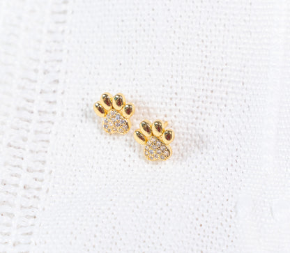 Dainty Dog Paw Stud