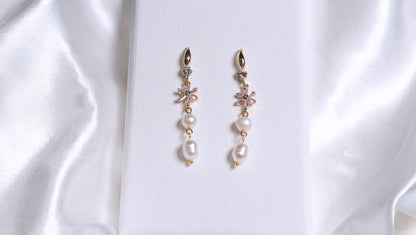 Flower zirconia Pearl Drop earrings